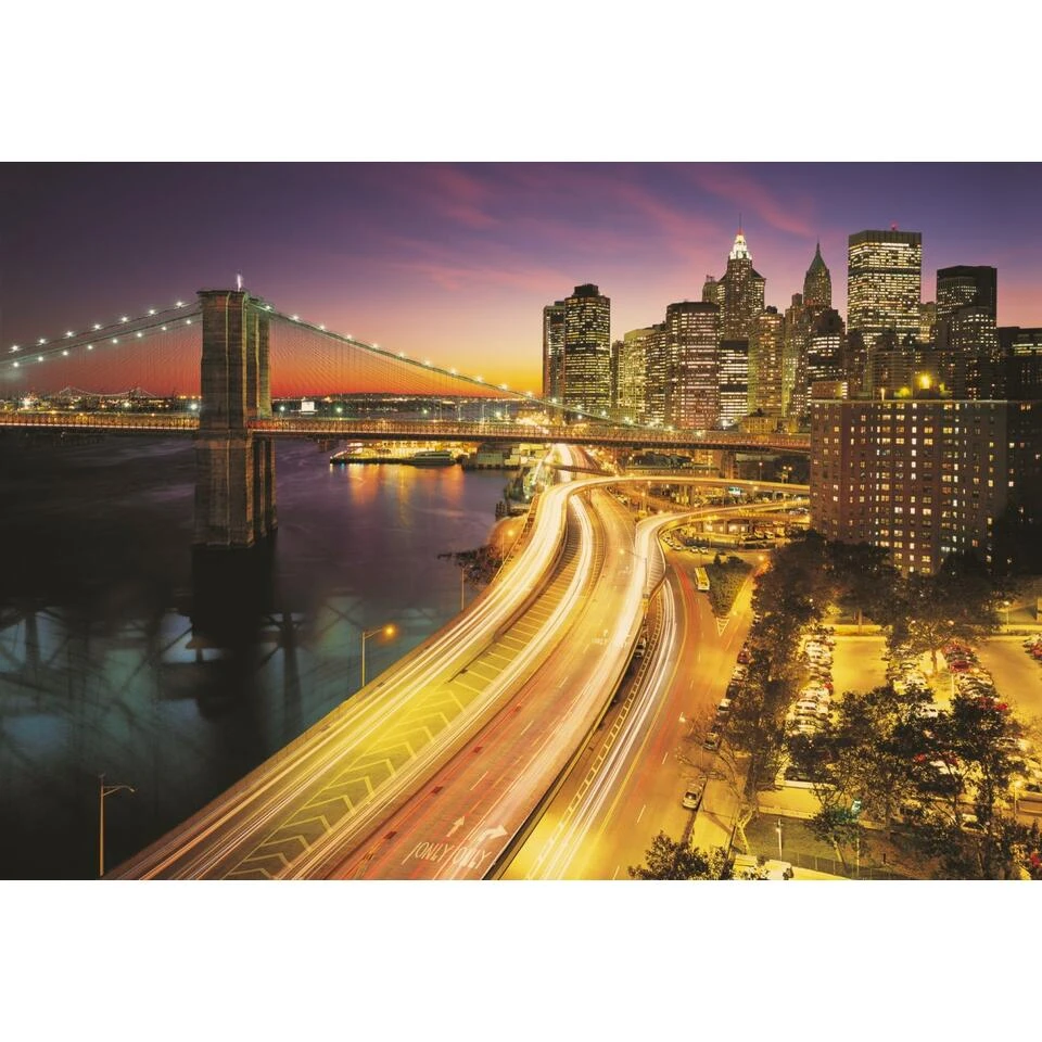 Komar Fotobehang - NYC Lights - Geel En Paars - 368 X 254 Cm - 610985