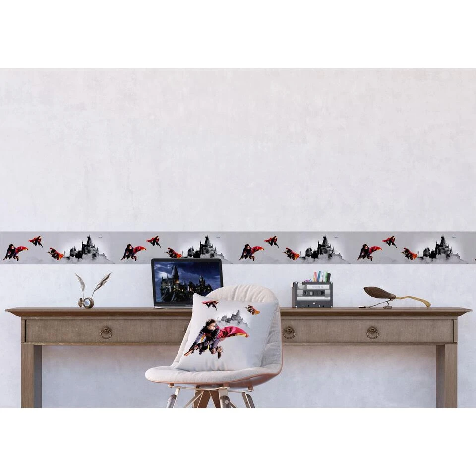 Sanders & Sanders Zelfklevende Behangrand - Harry Potter Zweintstein - Afbeelding 2