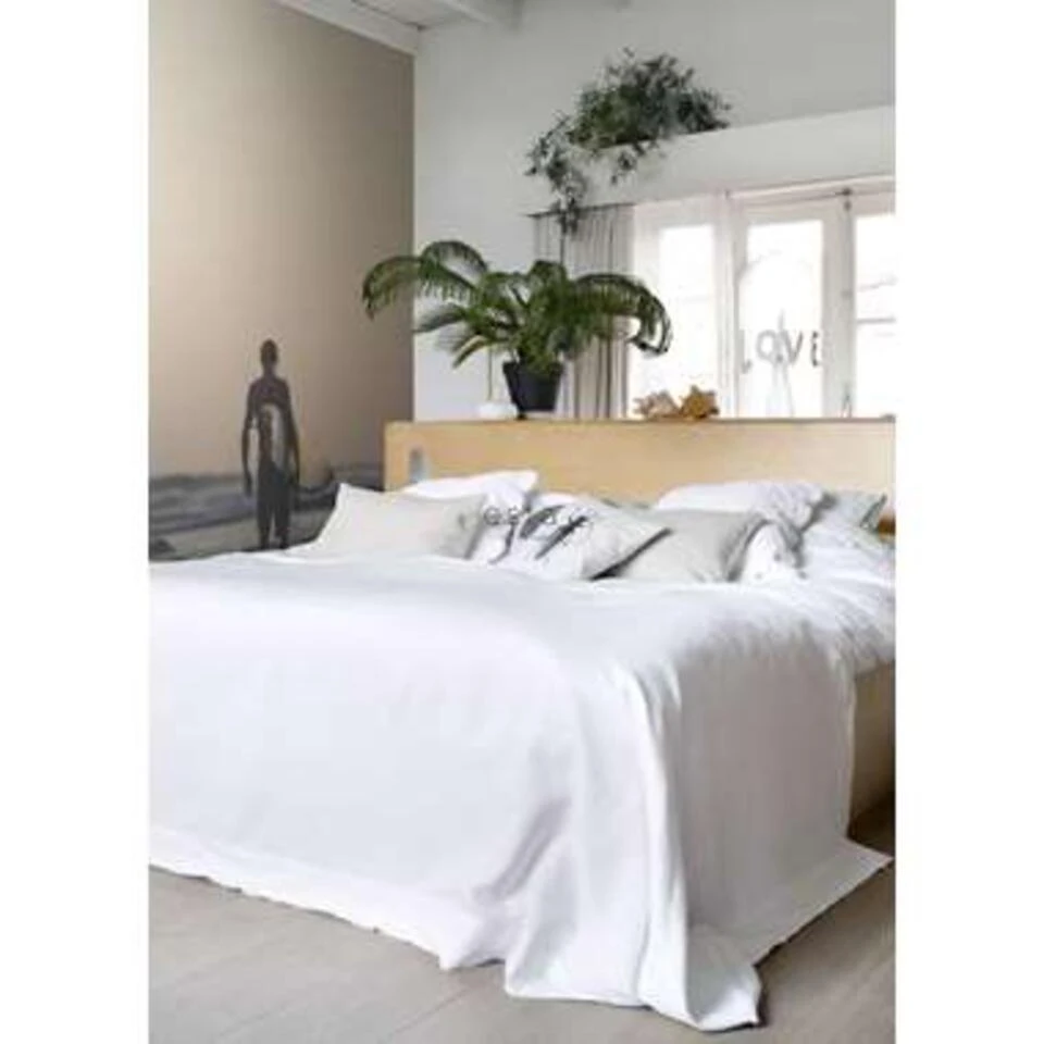 ESTAhome Fotobehang - Surfer Met Surfplank - 1.86 X 2.79 M - Afbeelding 3