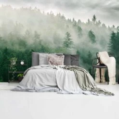 Fotobehang Mistige Heuveltop 260x384 Cm Groen